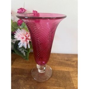 Vintage Cranberry Glass Vase with Swirl Ribbed Design and Clear Pedestal Base‎